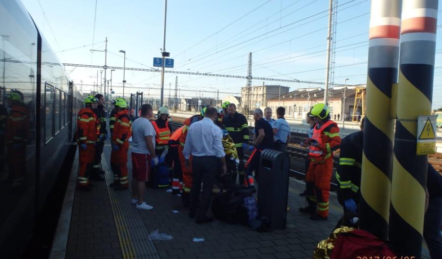Wypadek Leo Expressa w Czechach. Flirt uderzył w betonowy mur