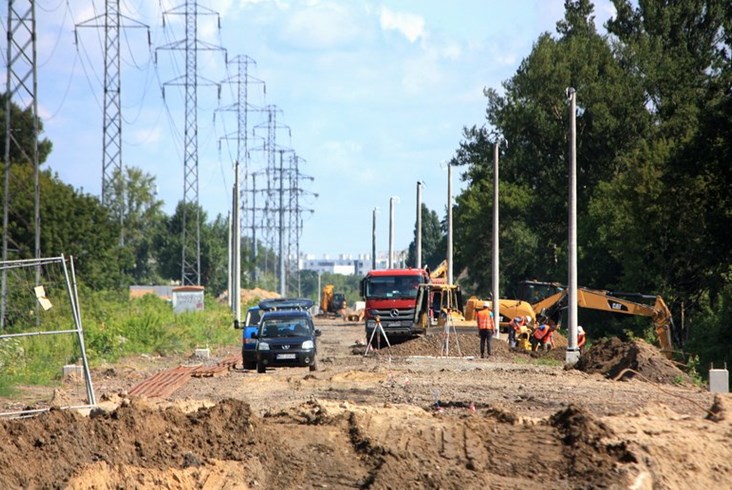 Warszawa: Rozebrane wiadukty na linii obwodowej. Na horyzoncie nowe perony [zdjęcia]