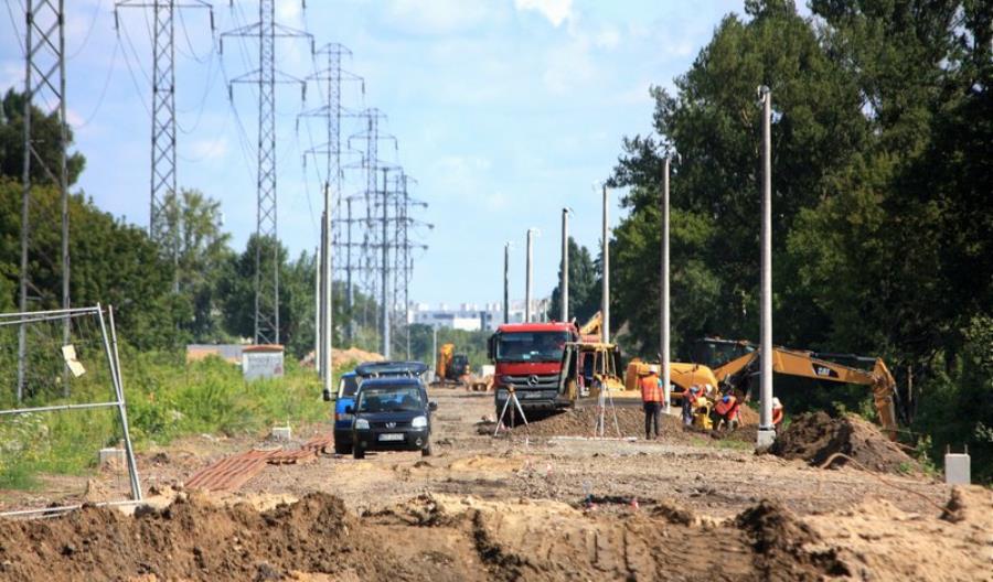 Warszawa: Rozebrane wiadukty na linii obwodowej. Na horyzoncie nowe perony [zdjęcia]