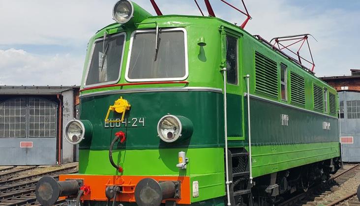 Jedyna EU04 odrestaurowana - Wszystko na temat branży kolejowej: PKP ...