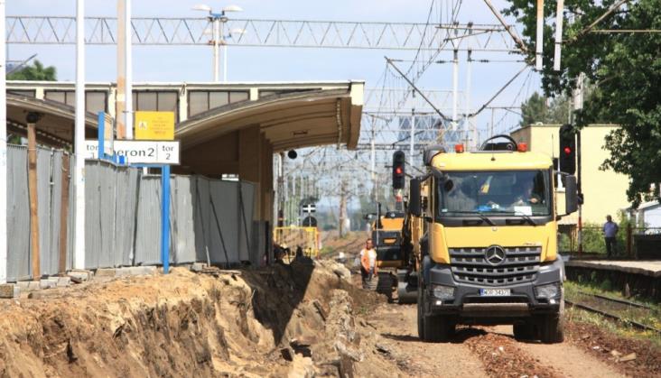 Warszawa: Ostatnia prosta do zamknięcia linii grodziskiej