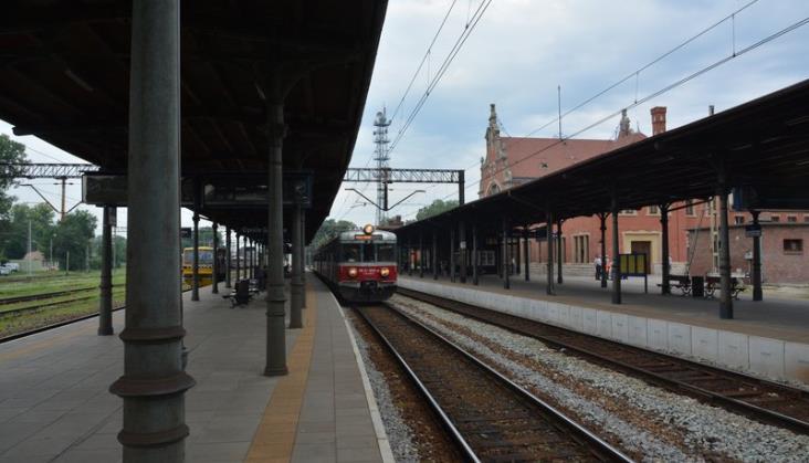 Krótsze podróże koleją z Opola do Kędzierzyna Koźla i Katowic
