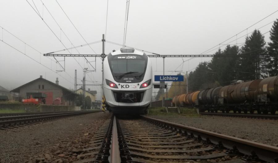 Impuls Kolei Dolnośląskich wjechał do Czech [zdjęcia]