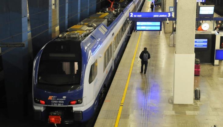 Część pociągów Warszawa – Bydgoszcz przez Iławę. Cena ta sama, czas nawet lepszy