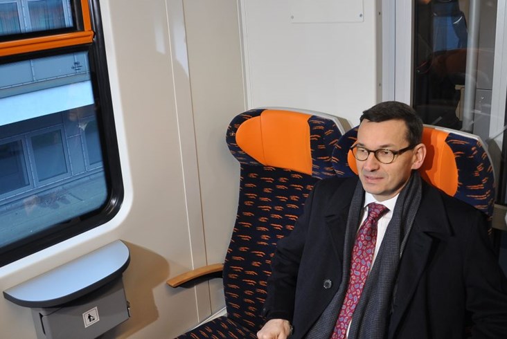Morawiecki: Na wymianę całego taboru PR trzeba trochę poczekać