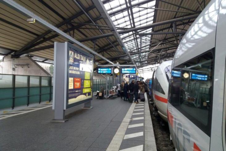 ICE po nowej trasie Monachium – Berlin ICE po nowej trasie Monachium – Berlin