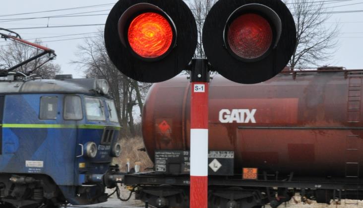 Po remoncie linii między Oleśnicą a Kępnem ruch kolejowy zamarł. Dlaczego?