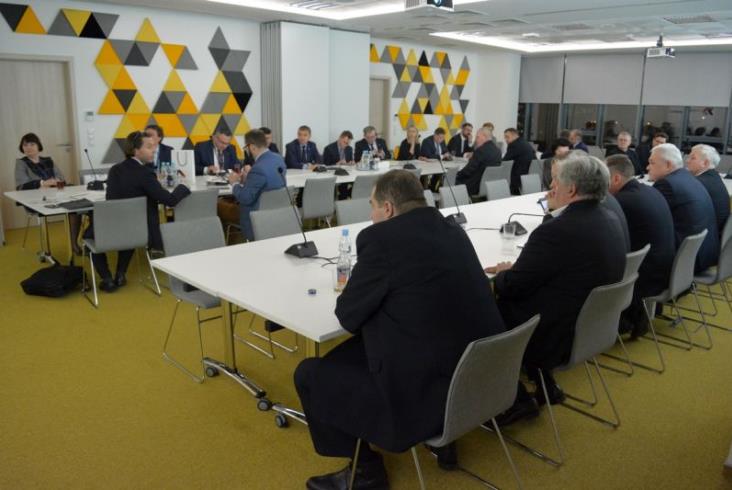 Komisja Infrastruktury obradowała w PKP Informatyce Komisja Infrastruktury obradowała w PKP Informatyce
