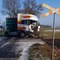 Pociąg KW z Wolsztyna zderzył się z ciężarówką [zdjęcia]