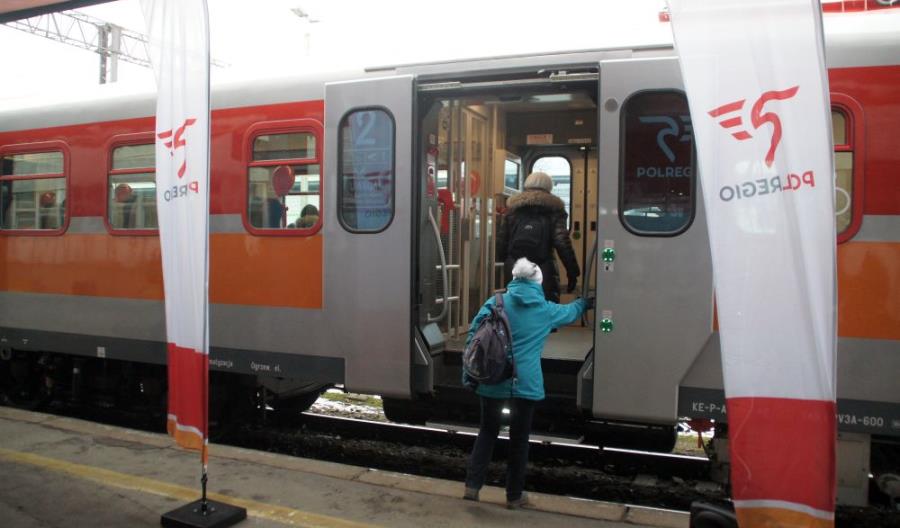 Polregio zaprezentowało zmodernizowane EN57Ald w Łukowie i w Olsztynie