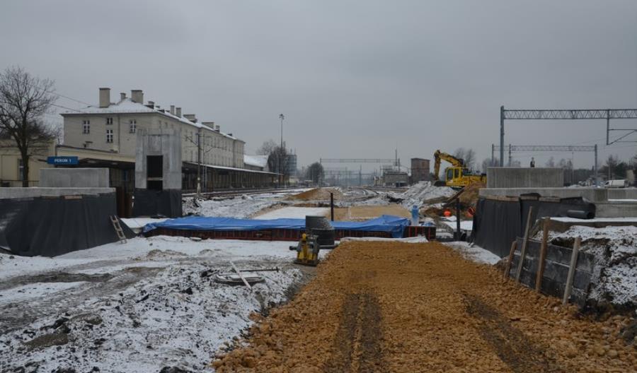 Trwają prace przy modernizacji stacji Jaworzno Szczakowa na E30