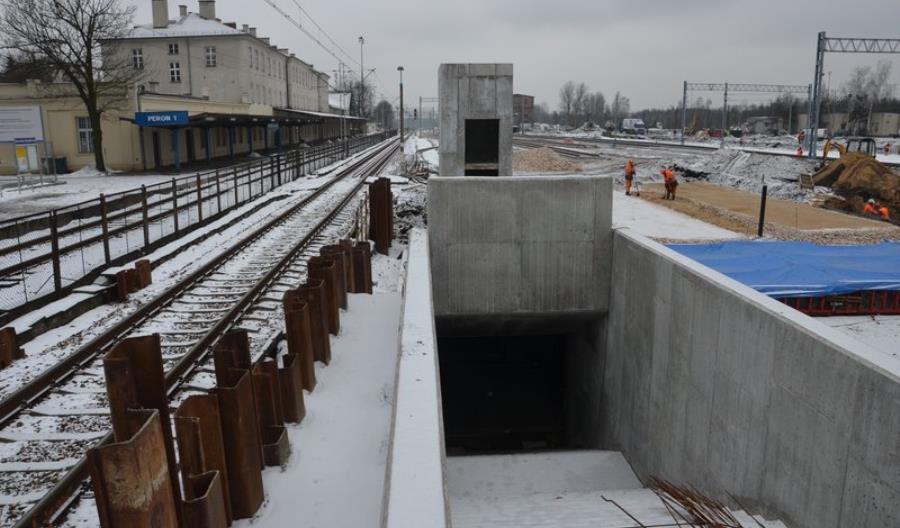 Trwają prace przy modernizacji stacji Jaworzno Szczakowa na E30