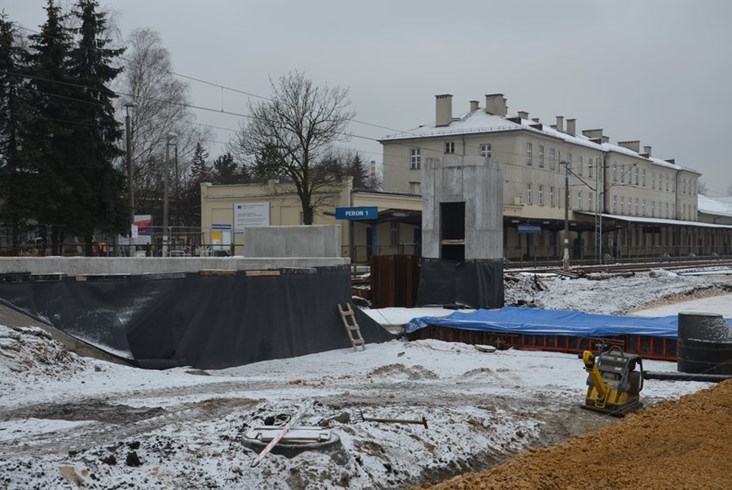 Trwają prace przy modernizacji stacji Jaworzno Szczakowa na E30