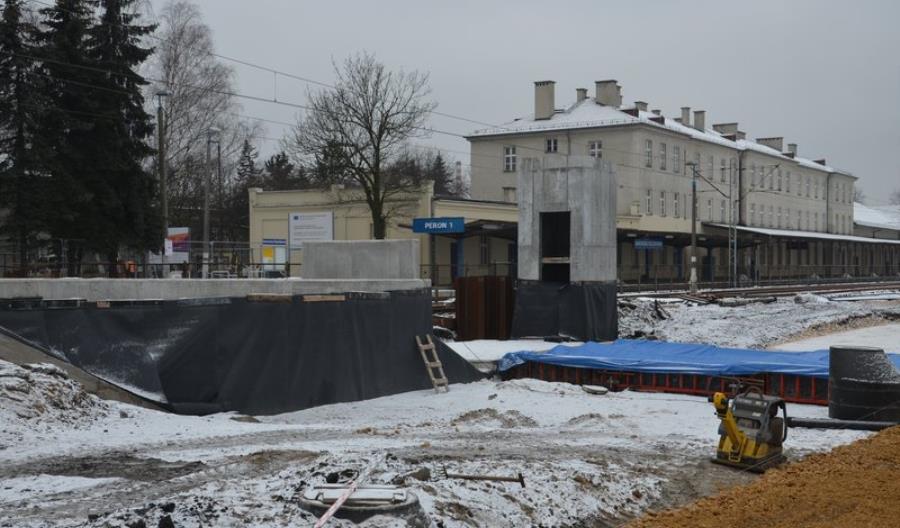 Trwają prace przy modernizacji stacji Jaworzno Szczakowa na E30