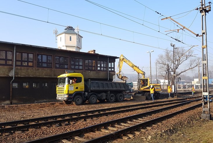 Prace na trasie Kraków – Katowice. Powstają 3 wiadukty nad torami