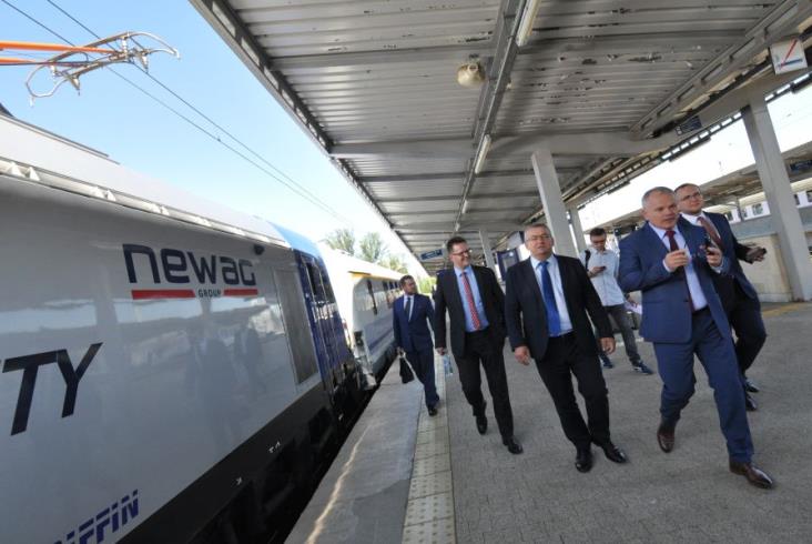 PKP Intercity z umową z Newagiem na 20 lokomotyw PKP Intercity z umową z Newagiem na 20 lokomotyw
