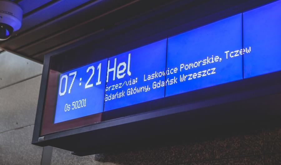 Ruszyły wakacyjne pociągi na trasie Bydgoszcz – Hel [zdjęcia]