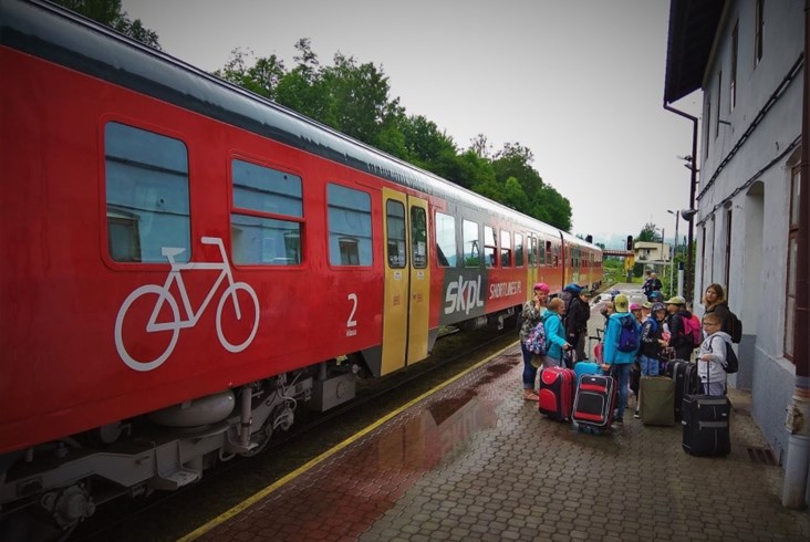 Połączenia dalekobieżne po latach wróciły do Łupkowa [zdjęcia]
