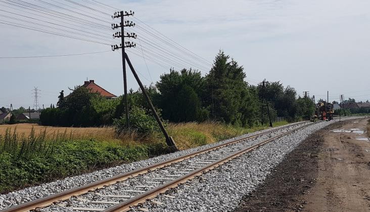 Pociągiem z Opola już do Szydłowa. Postępuje przebudowa linii do Nysy 
