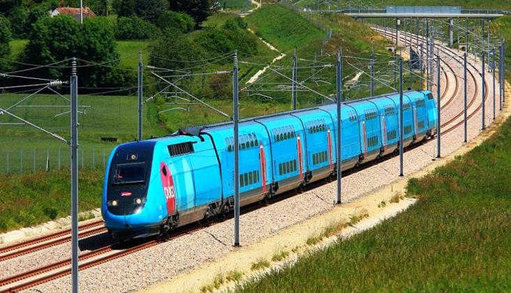 Francja: Tanie pociągi Ouigo na kolejnych paryskich stacjach