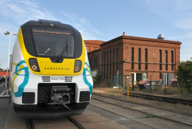 Bombardier zaprezentował ezeta z bateriami Bombardier zaprezentował ezeta z bateriami