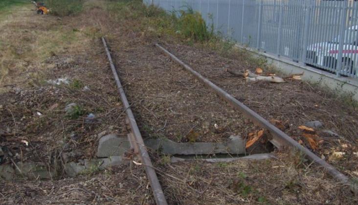 Strzelin: Ruszyła rewitalizacja linii kolejowej do kopalni kruszyw