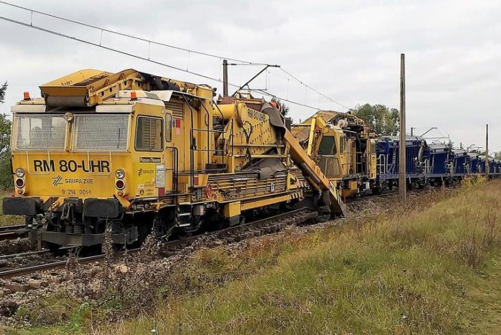 Trwają prace na linii Warszawa – Radom Trwają prace na linii Warszawa – Radom