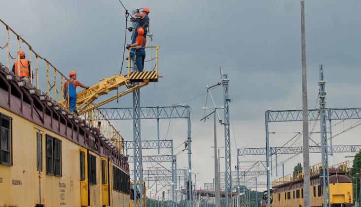 Koszty realizacji inwestycji kolejowych mocno wzrosły [raport]
