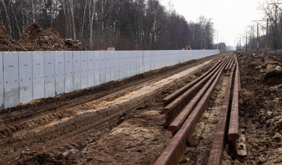 Nowe perony na linii 8 między Czachówkiem a Warką w budowie