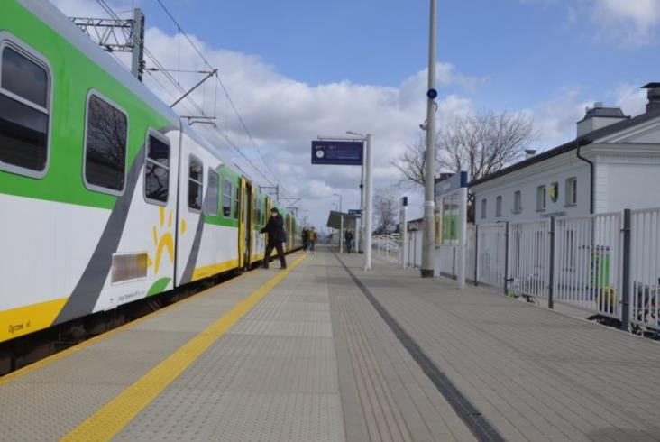Sadowne – Czyżew: Nowe perony... bez pasażerów Sadowne – Czyżew: Nowe perony... bez pasażerów
