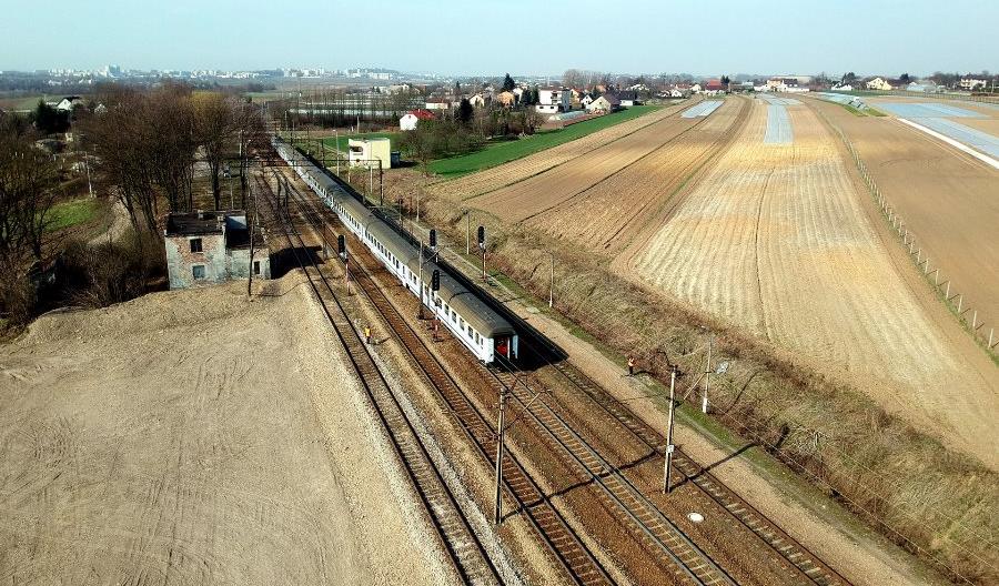Trwają prace na linii nr 8 pomiędzy Tunelem a Krakowem