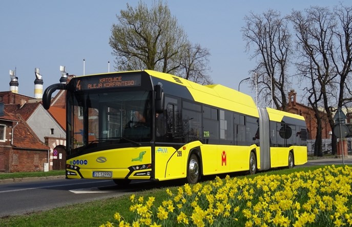 Pierwszy autobus w barwach Metropolii we flocie PKM Tychy - Rynek Kolejowy