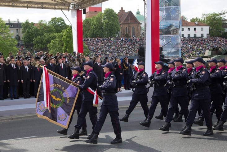 Straż Ochrony Kolei defilowała 3 maja [zdjęcia]