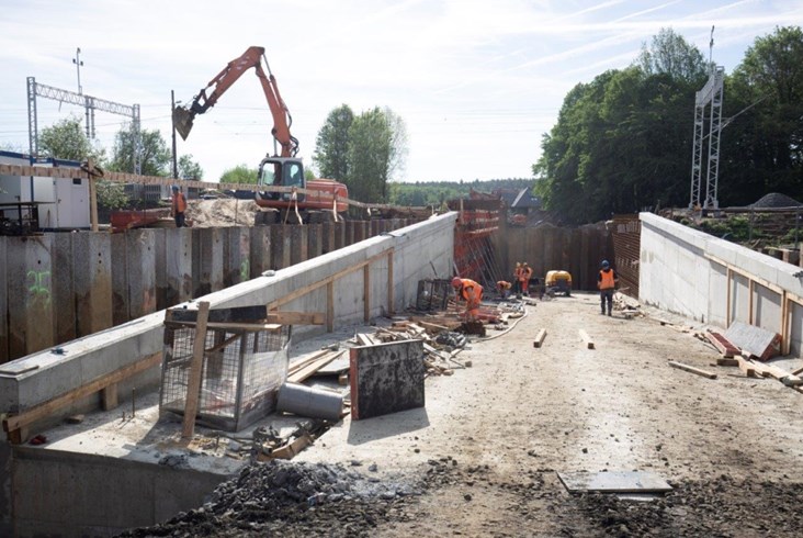 Trwa modernizacja linii kolejowej z Lubina do Rudnej Gwizdanów