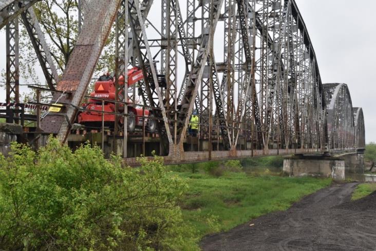 Ruszył remont mostu na Sanie między Lublinem a Stalową Wolą Ruszył remont mostu na Sanie między Lublinem a Stalową Wolą