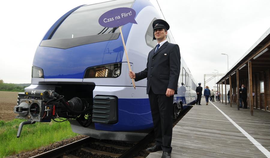 Umowa na produkcję dwunastu Flirtów dla PKP Intercity podpisana