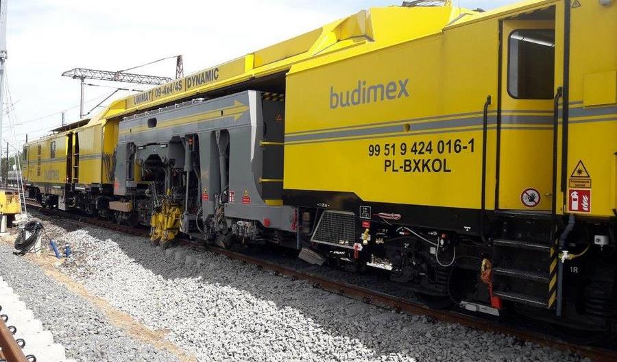 Budimex inwestuje w nowoczesne maszyny i pojazdy do modernizacji linii kolejowych [zdjęcia]