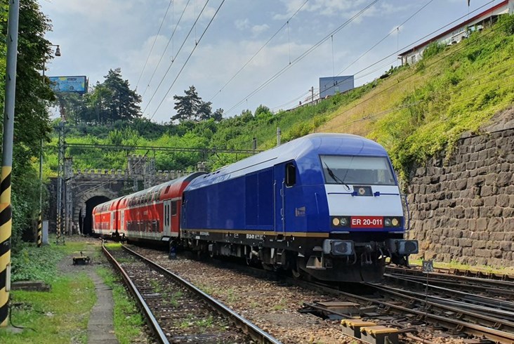 Piętrowe wagony wożą pasażerów RegioJet na Słowacji [zdjęcia]
