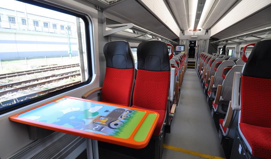 Pierwszy Elf2 dla Kolei Wielkopolskich pojechał w trasę z pasażerami [zdjęcia] [relacja]
