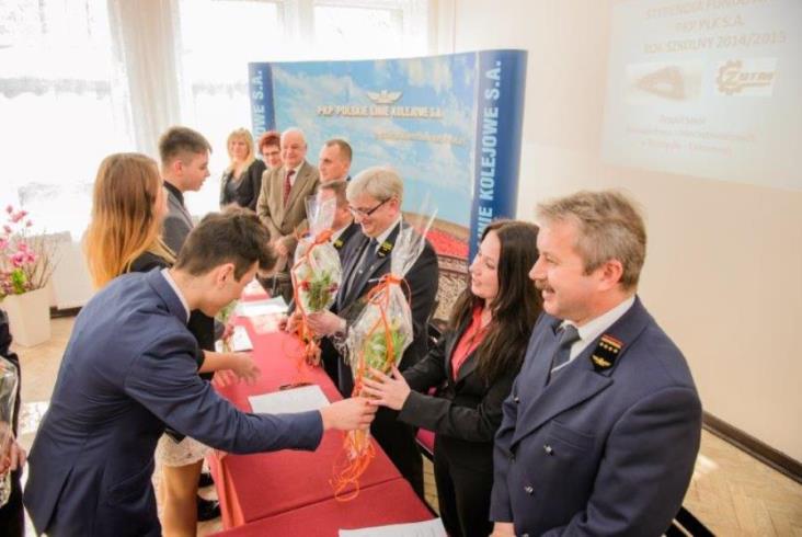 Stypendia PLK dla uczniów w Skarżysku-Kamiennej Stypendia PLK dla uczniów w Skarżysku-Kamiennej