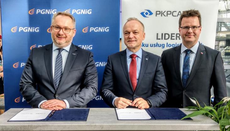 PGNiG i PKP Cargo sprawdzą możliwość przewozu paliwa gazowego LNG  za pośrednictwem kolei