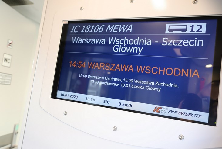 90 zmodernizowanych wagonów od FPS już w PKP Intercity [zdjęcia]
