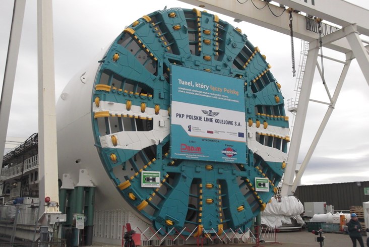 Łódzki tunel średnicowy: PBDiM odbiera większą tarczę [zdjęcia]
