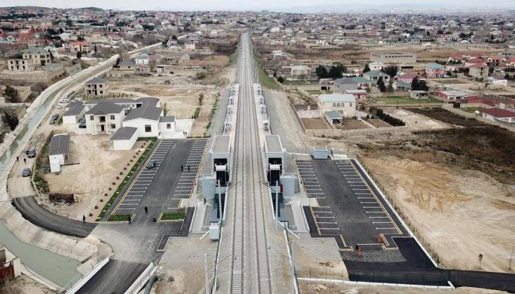 Koleje Azerskie zbudowały linię obwodową wokół Baku. Pociągi na razie nie wyjeżdżają