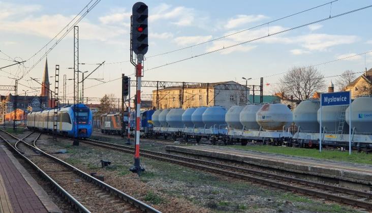 PLK zleca studia wykonalności dla rozwoju kolei na Śląsku i w Zagłębiu