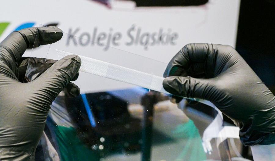 Koleje Śląskie produkują przyłbice dla szpitali Koleje Śląskie produkują przyłbice dla szpitali