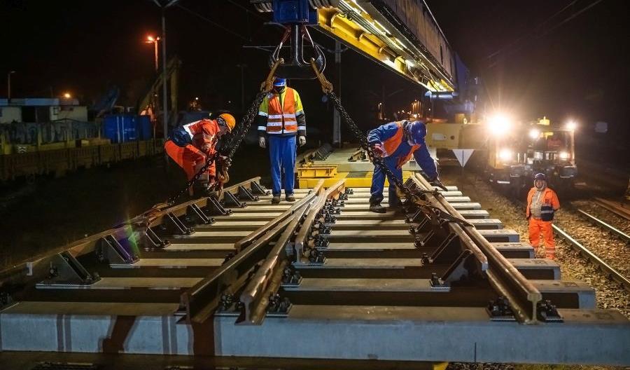 Nowoczesne rozjazdy krzyżowe na Łódzkim Węźle Kolejowym
