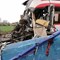 Wielkopolska: Kierowca ciężarówki wjechał pod szynobus. Są ranni Wielkopolska: Kierowca ciężarówki wjechał pod szynobus. Są ranni