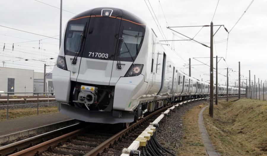 Technologia Siemensa pomaga w utrzymaniu dystansu między pasażerami w pociągach