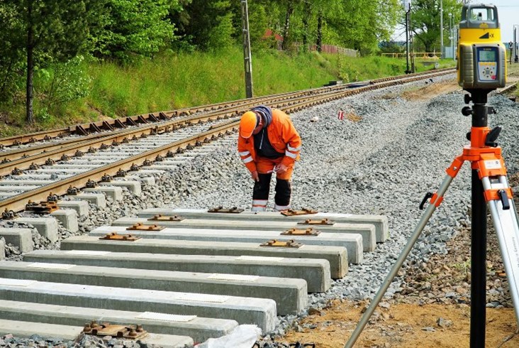 PKP PLK kontynuuje prace na szerokotorowej linii 59 na Podlasiu [zdjęcia]